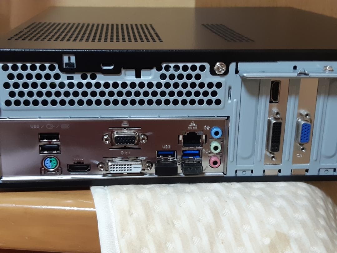 土日限定価格　自作PC　RYZEN3 3100・8GB・512GB・GT610