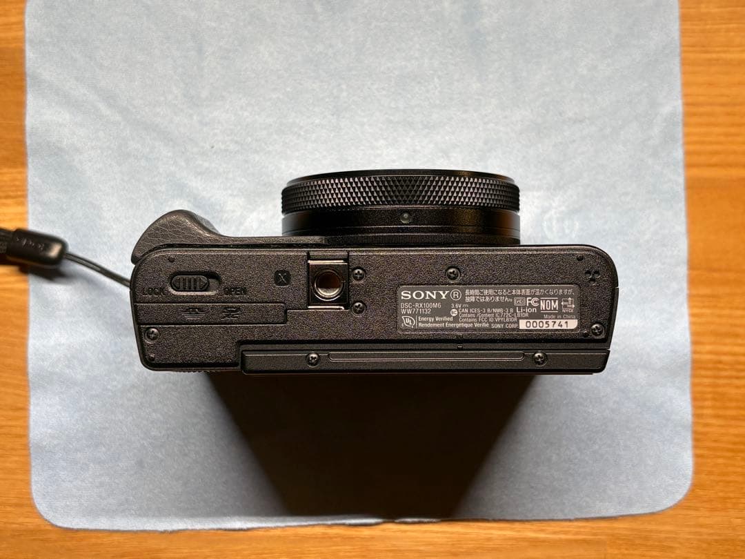 SONY Cyber−Shot RX DSC-RX100M6