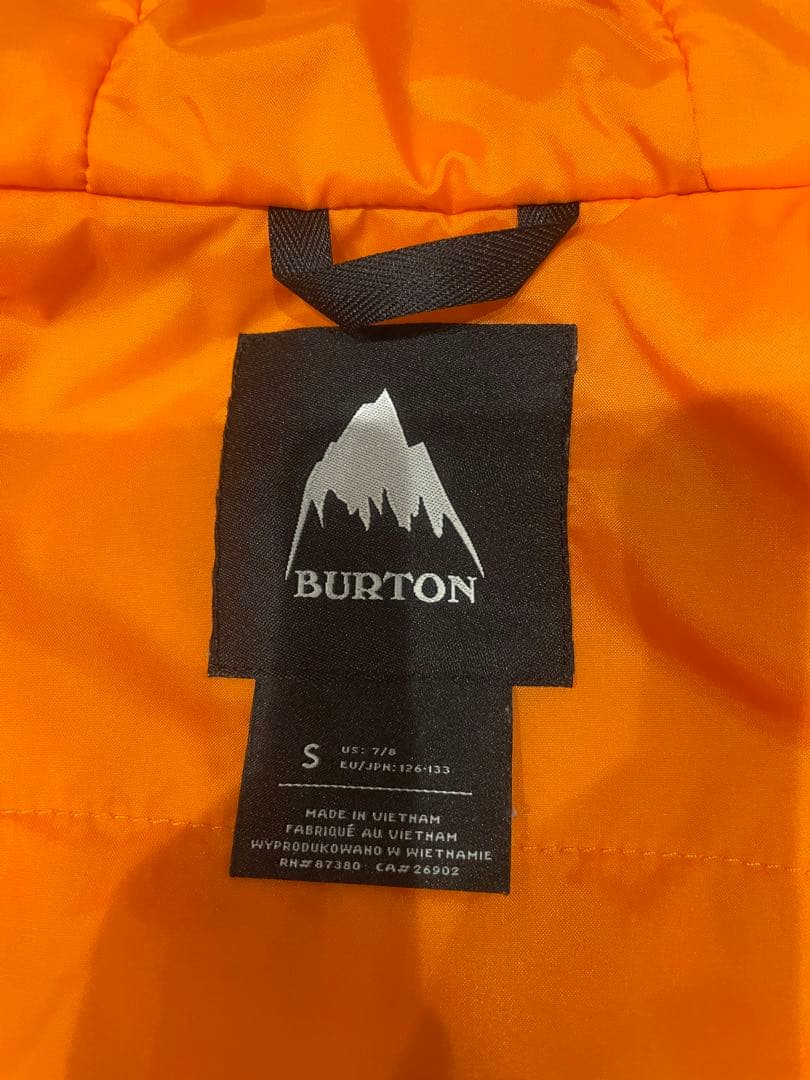 バートン（BURTON）キッズ　スキー・スノボウェア上下セット Sサイズ　120
