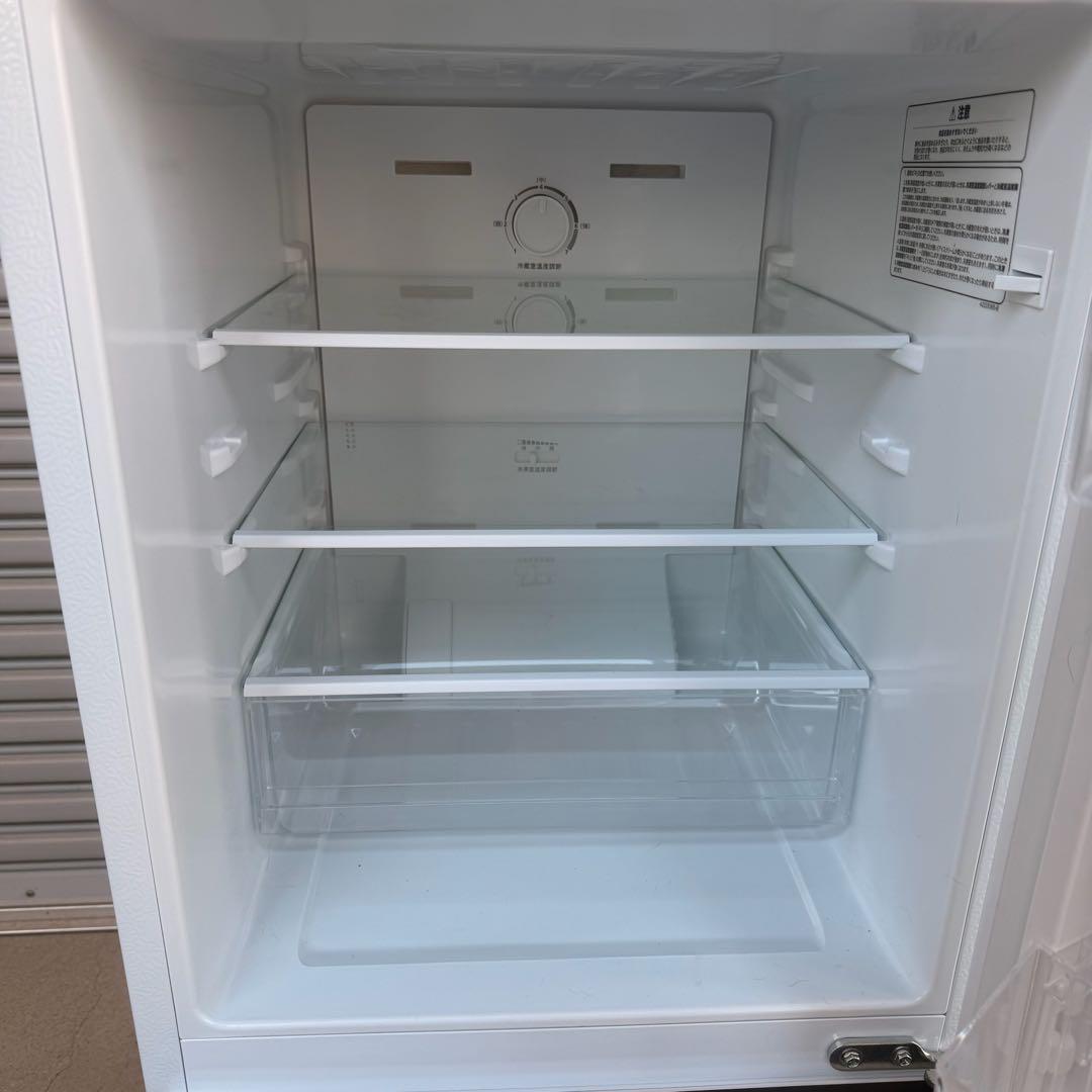 ● 極美品 ハイセンス 冷蔵庫 HR-D13E4W 135L 2025年製