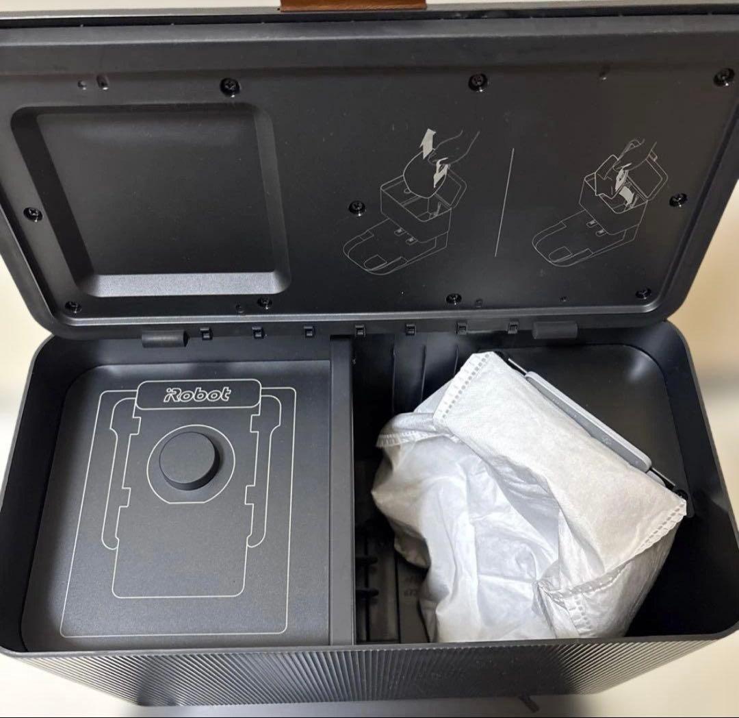 アイロボットジャパン　roomba ADG-N1 2021年製　②