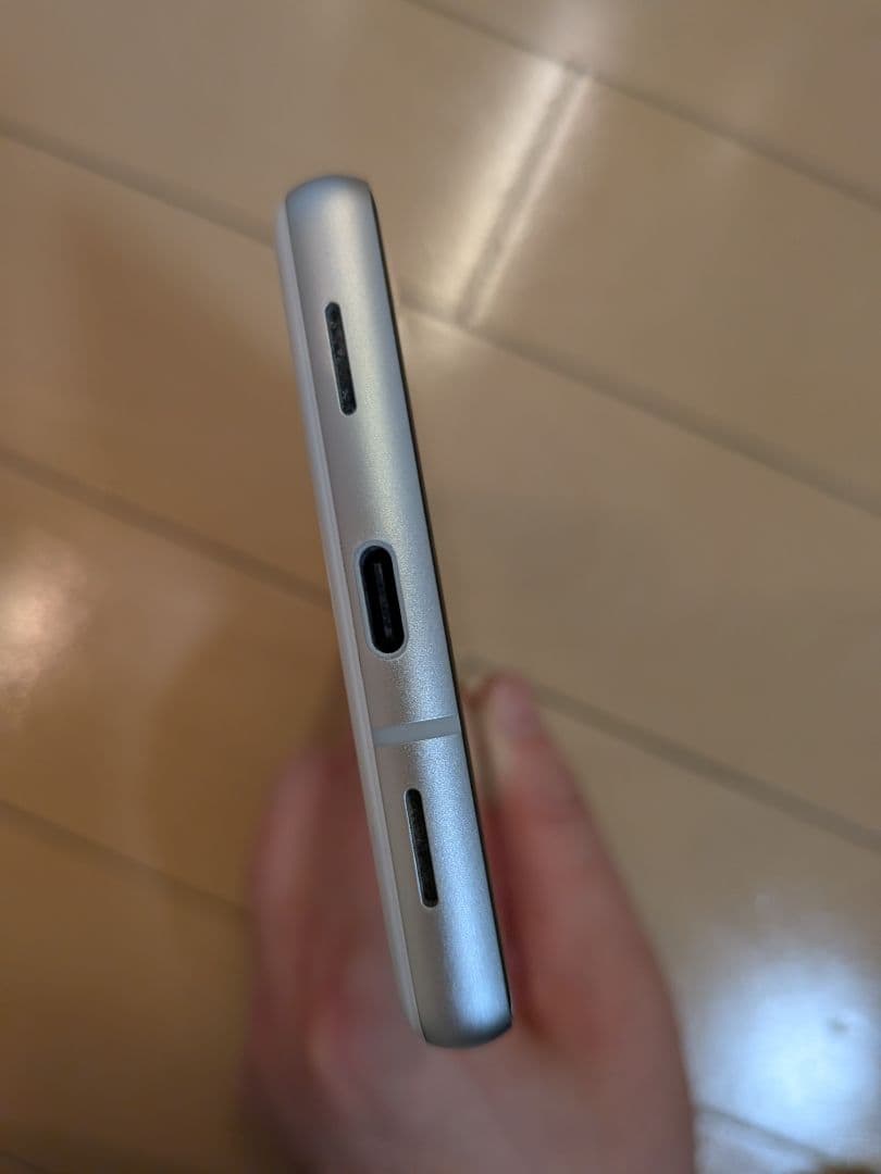 Pixel 7a おまけ付きの美品です。