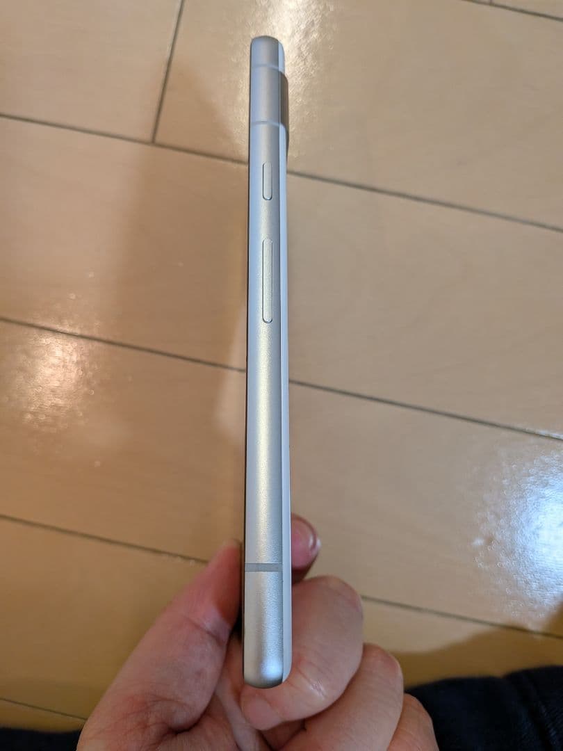 Pixel 7a おまけ付きの美品です。