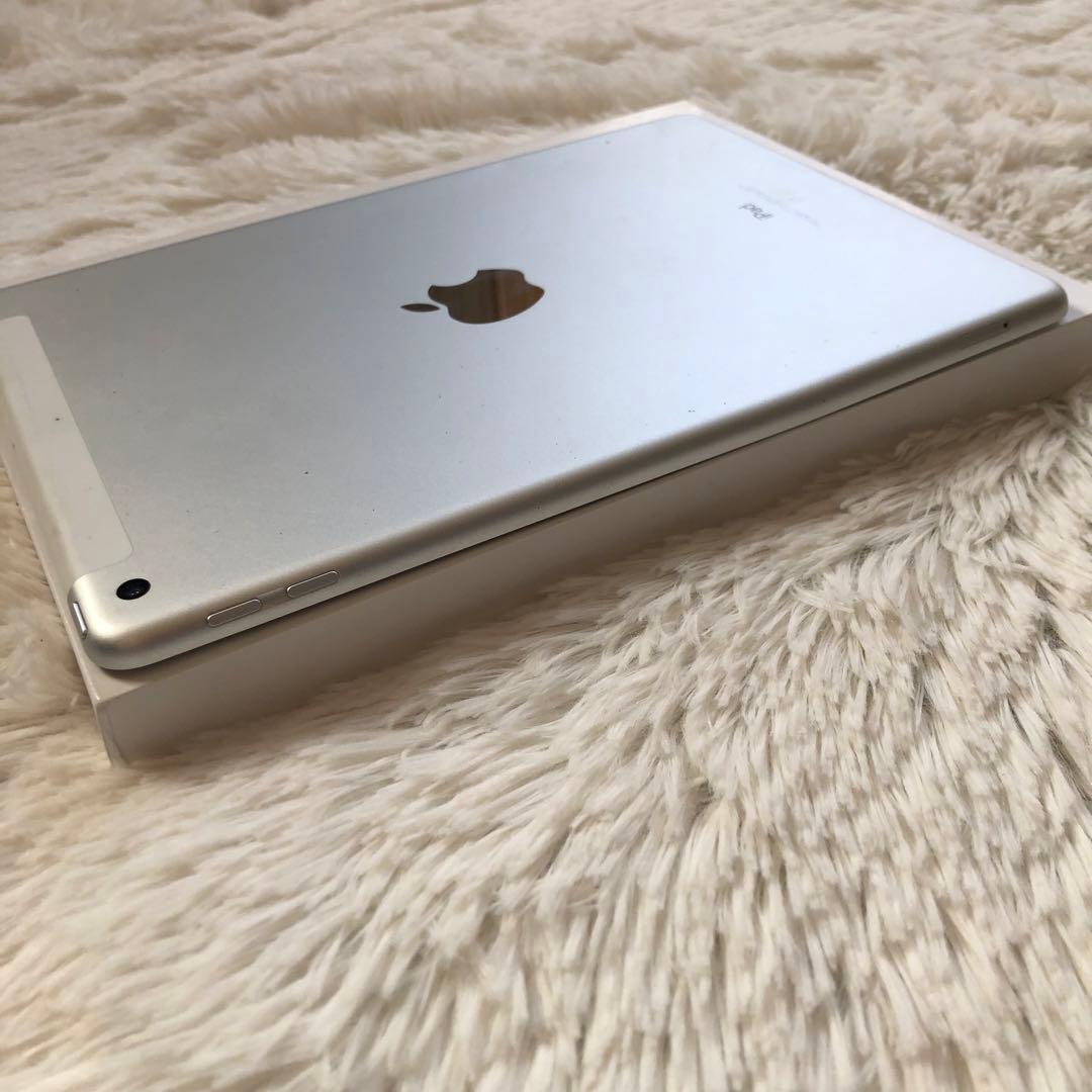 【完動品】iPad 第6世代 32GB SIMフリー【すぐ発送】