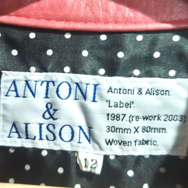 寄付　対象　アントニアリソン　ライダース　ジャケット　革　ピンク　L　牛　ボタン