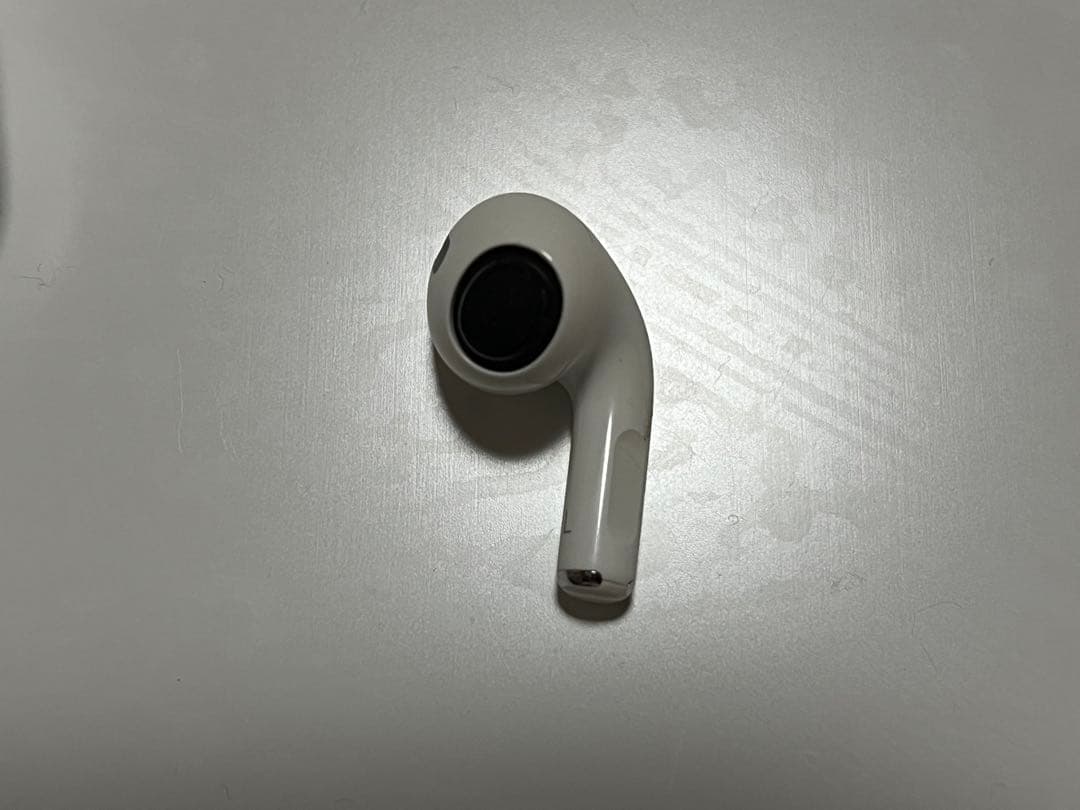 エアーポッズプロ　AirPods pro Apple アップル イヤホン