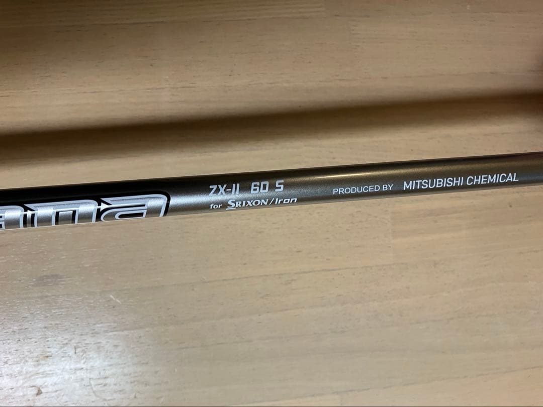 スリクソン ZX4 Mk II 4番アイアン カーボンシャフト