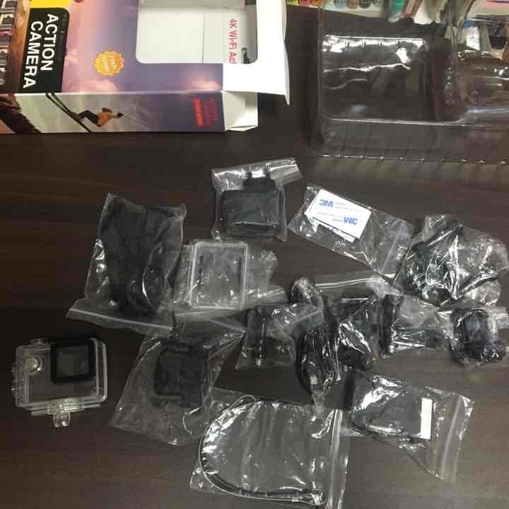 GoProの様に写真が撮れる！actioncamera 4K Wi-Fi可能