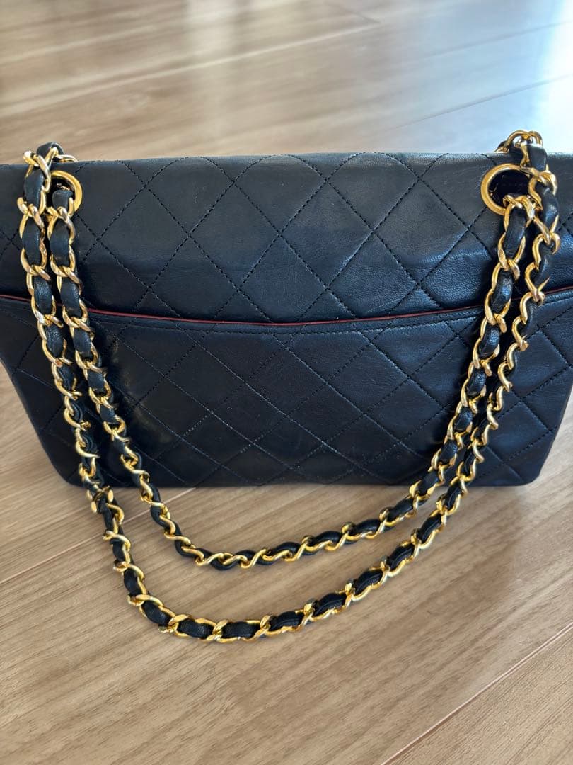 CHANEL マトラッセ　ブラック　チェーンショルダーバッグ
