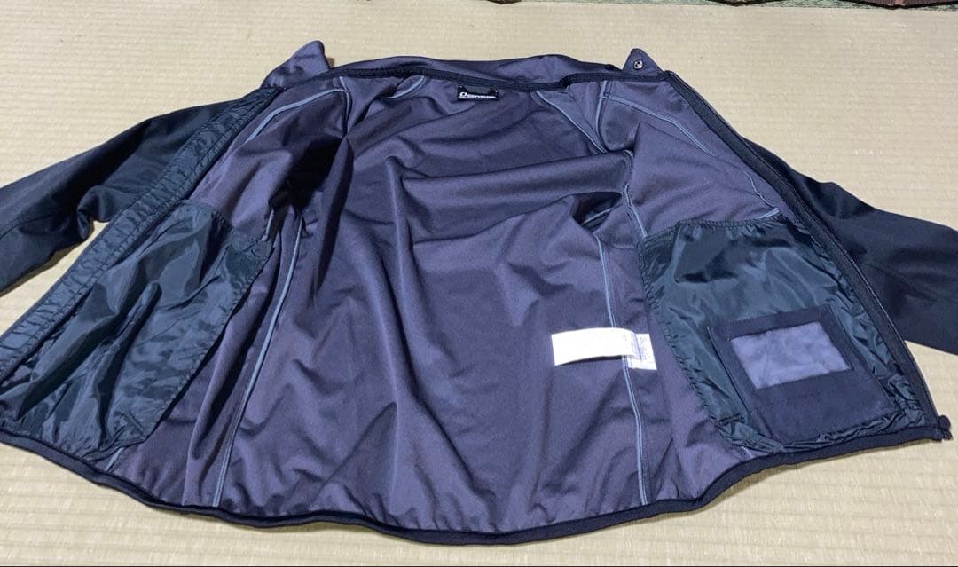 新品　オンヨネ　ミッドウェアジャケット　Mサイズ