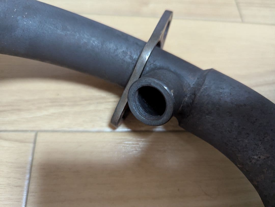 マジェスティ250、4D9かち上げマフラー社外