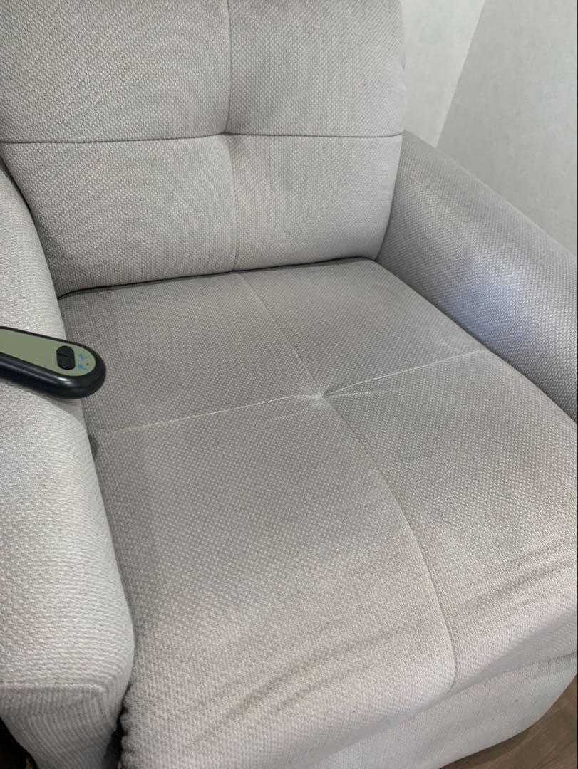 【ニトリ】電動リクライニング機能付きライトグレーソファ