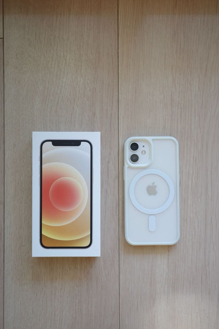 【期間限定値下げ中】iPhone12 mini本体／ケース、新品充電コード付き