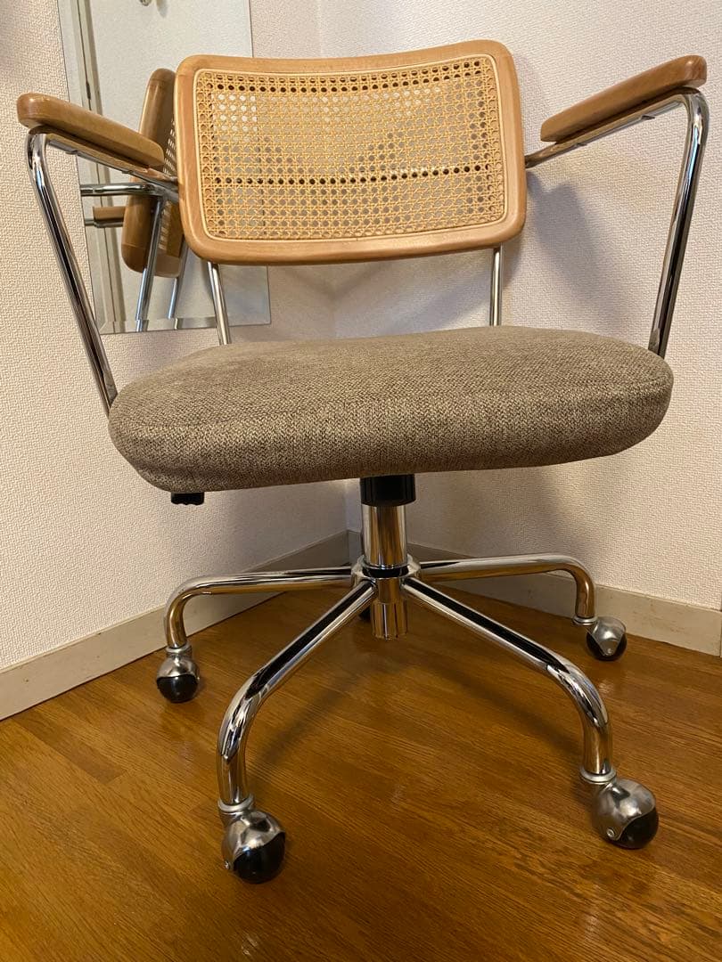 デスクチェア　form（フォーム）/クリアー