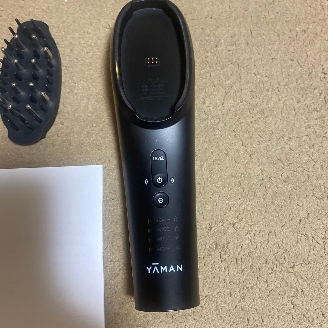 最新機種　希少商品　ヴェーダハイパーリフトブラシ　ヤーマン