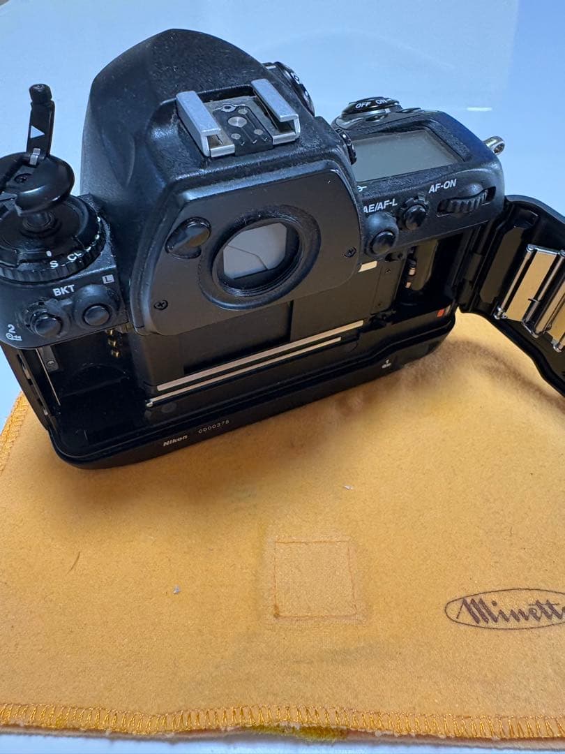 Nikon F6 フィルム一眼レフカメラ