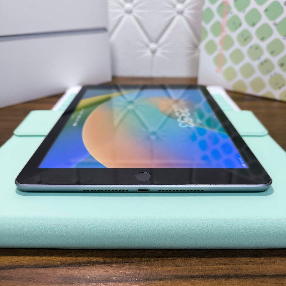 iPad 第5世代 128GB、キーボードとケースセット
