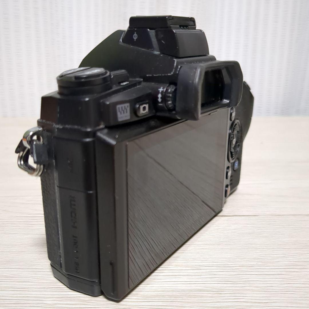 OLYMPUS OM-D E-M1 ミラーレスカメラ