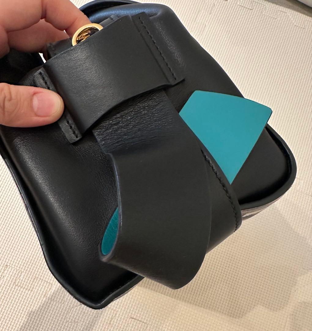 美品！PRADA 花柄ハンドバッグ