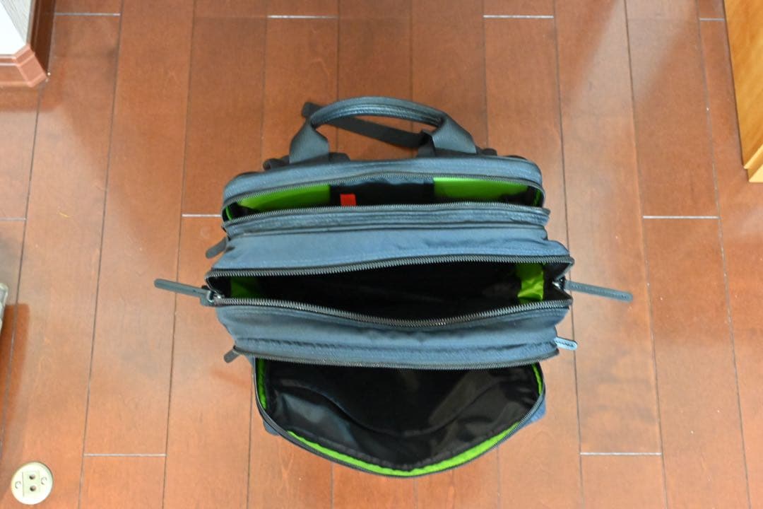 美品　マンハッタンパッセージ #9050