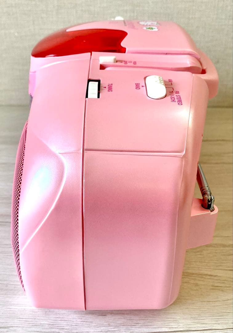 Hello Kitty ポータブルCD/ステレオラジカセ – 動作良好・美品！