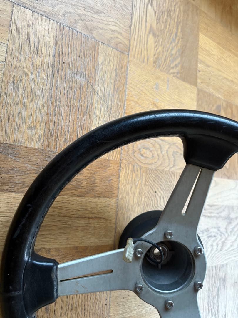 ナルディ　社外ハンドル