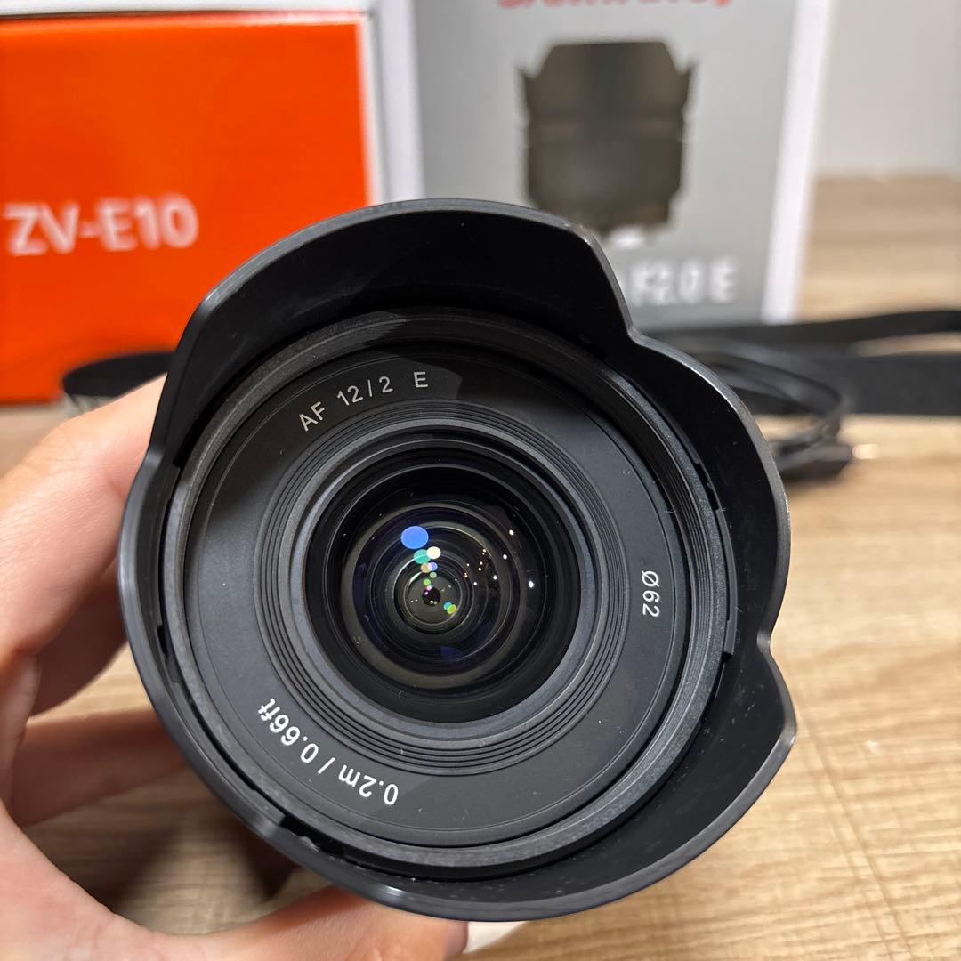 Sony ZV-E10 VLOGカメラ+ Samyang AF 12mmレンズ付