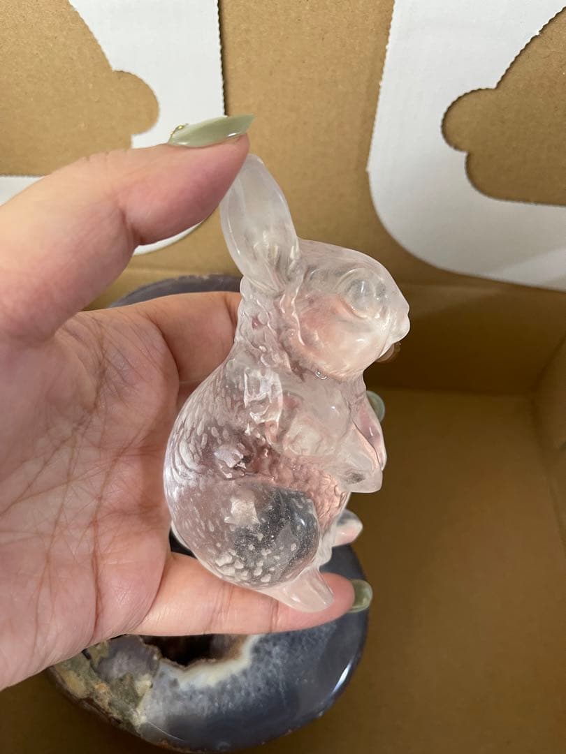 天然石　トレジャー瑪瑙聚宝盆 と　高透明　綺麗　水晶うさぎ　バラ可