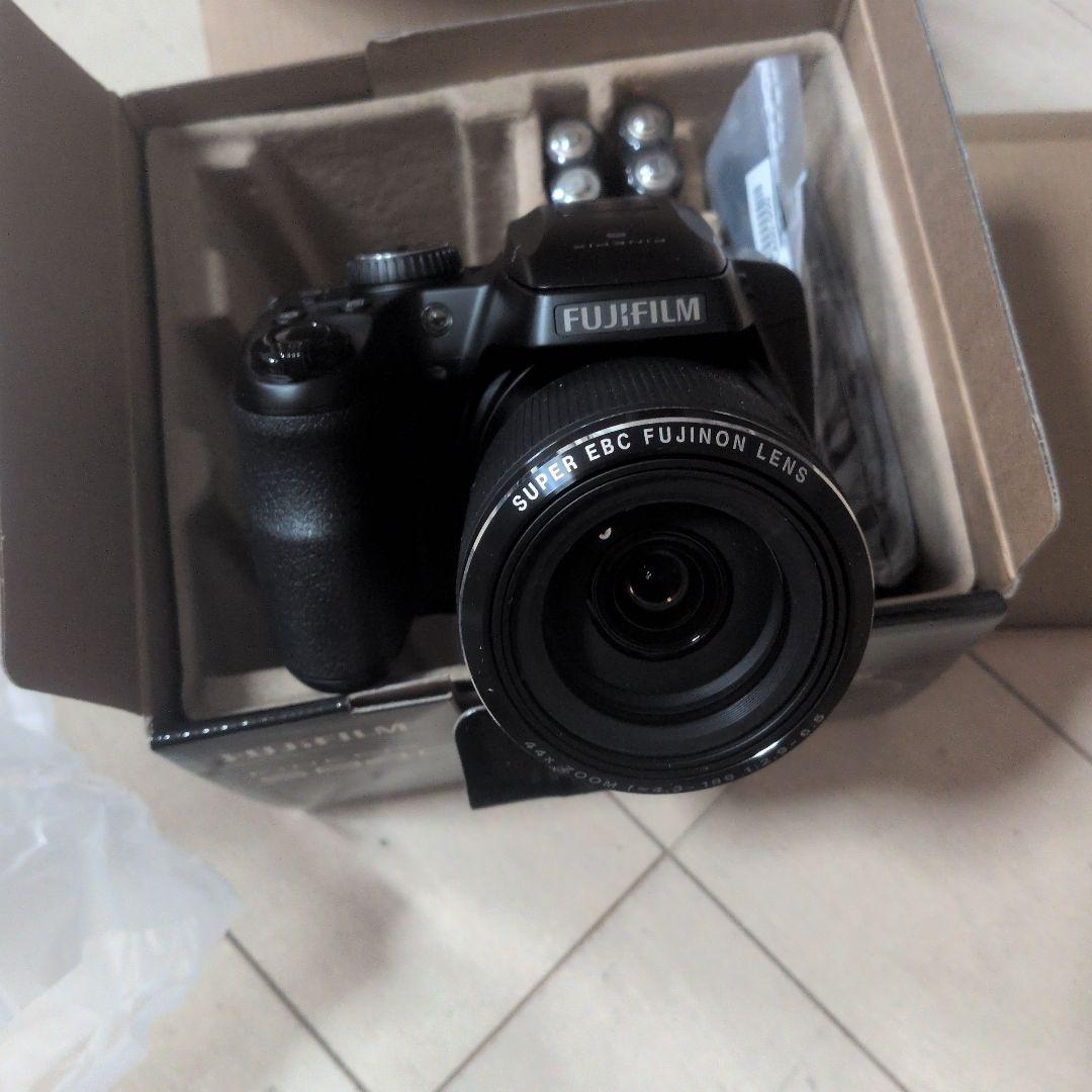 FUJIFILM FINEPIX S8400 本体