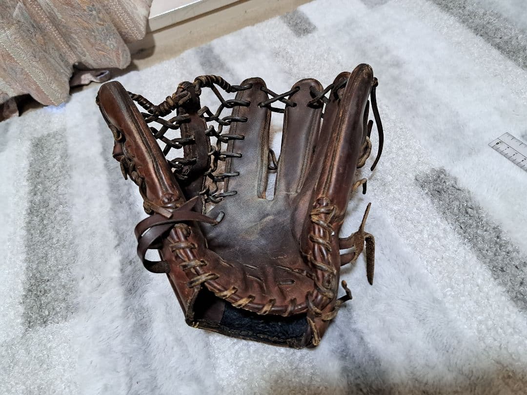 ミズノプロ 外野用グローブ ブラウン 即戦力　破れあり