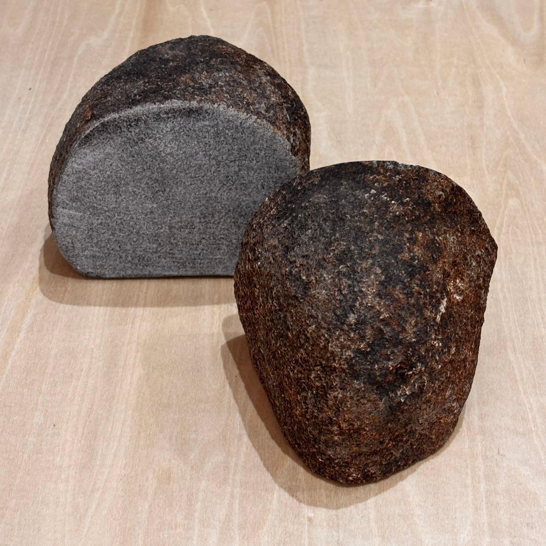 錆石(玄武岩) ブックエンド
