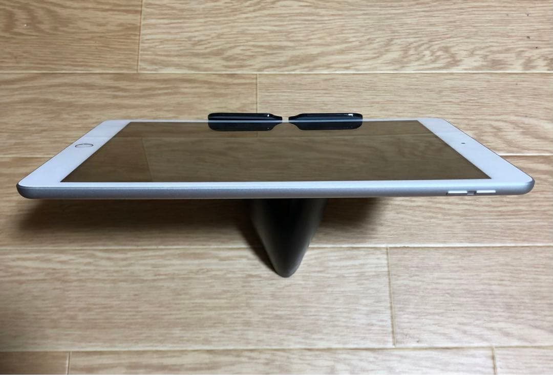 Ipad 第7世代32GB シルバーWi-Fiモデルバッテリー97%美品