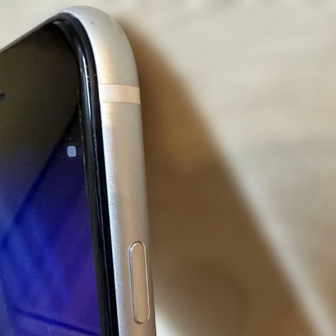 iPhone SE 第2世代 ホワイトスマートフォン 本体