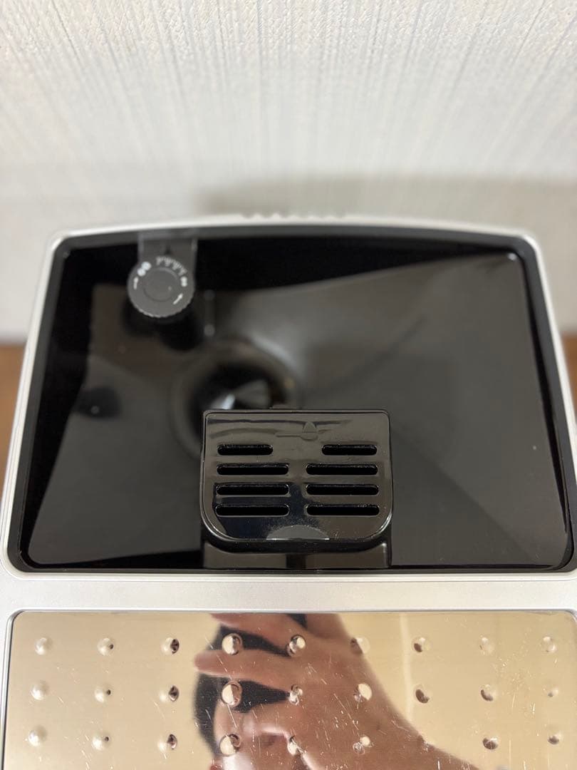 デロンギ　マグニフィカSカプチーノ　全自動エスプレッソマシン　ECAM23450