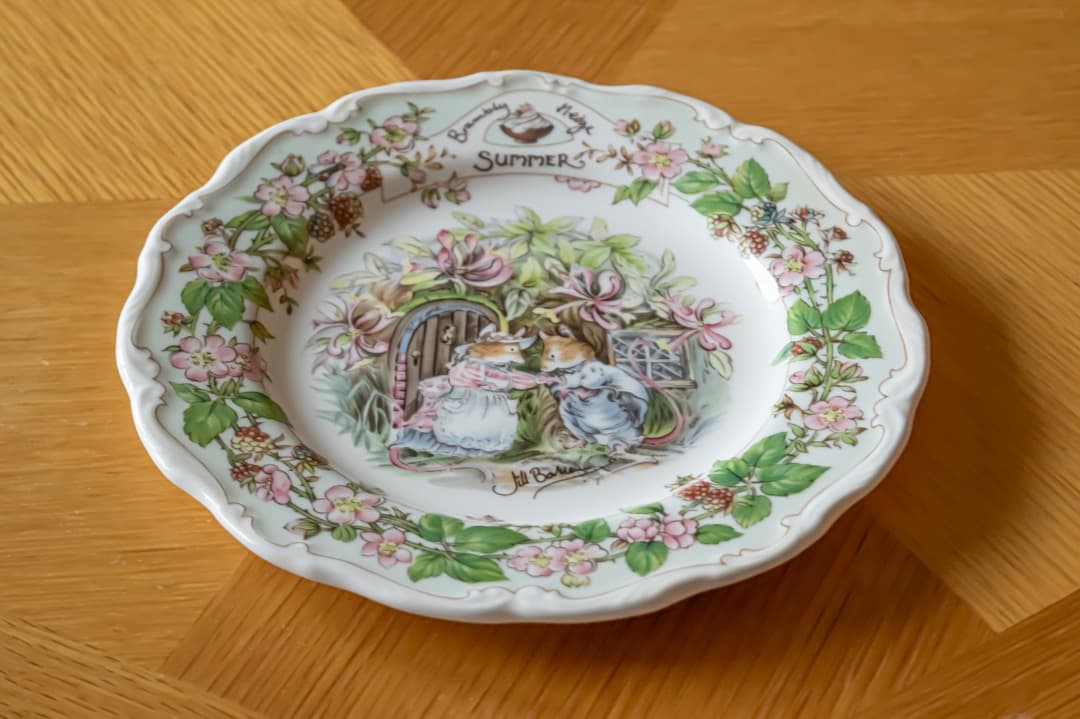 【最終値下】ロイヤルドルトン ブランベリーヘッジ 20.5cmプレート4枚＋２枚