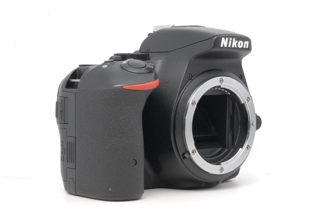 カメラバックなし価格♪ Nikon D5500 WiFi搭載 タッチパネル