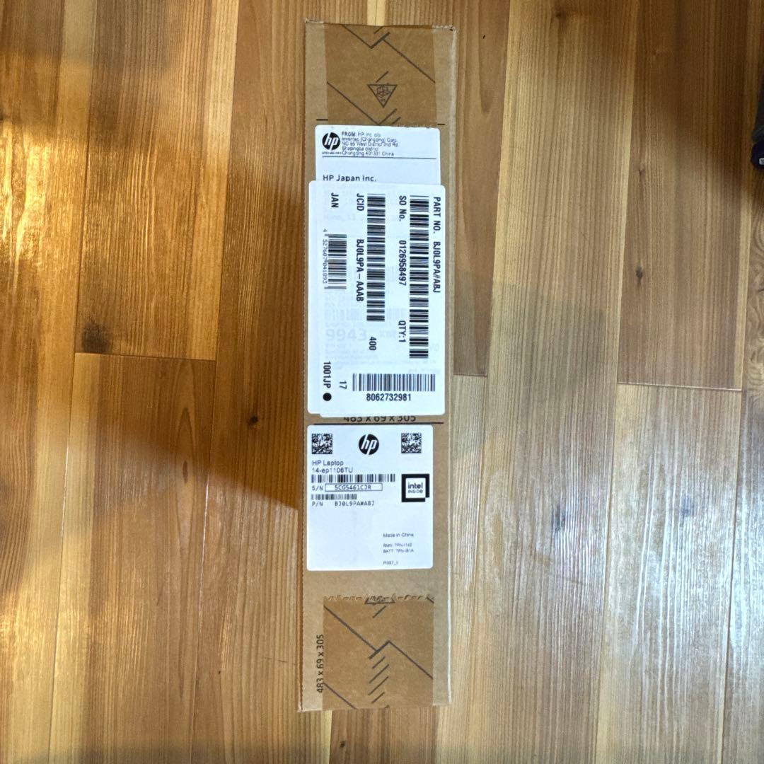 HP 14-ep1106TU ノートPC