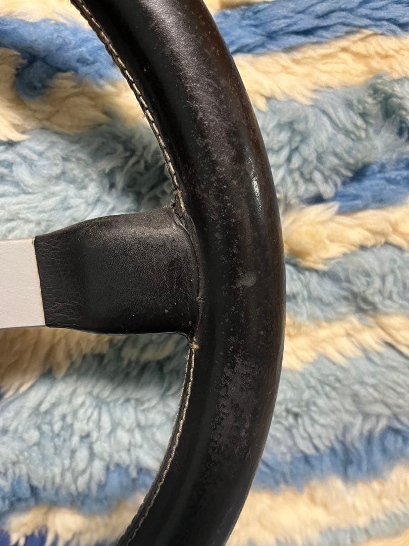 MOMO ステアリング　ボスなし