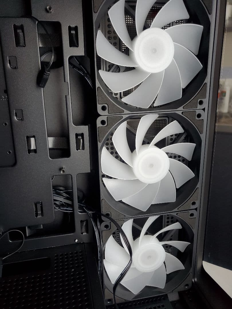 MSI MAG PANO M100R PZ BLACK ミドルケース 中古美品