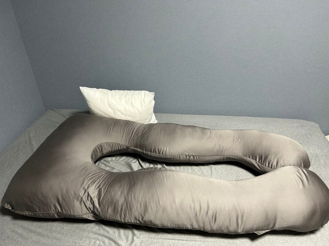 ハグモッチプレミアム グレー 抱き枕