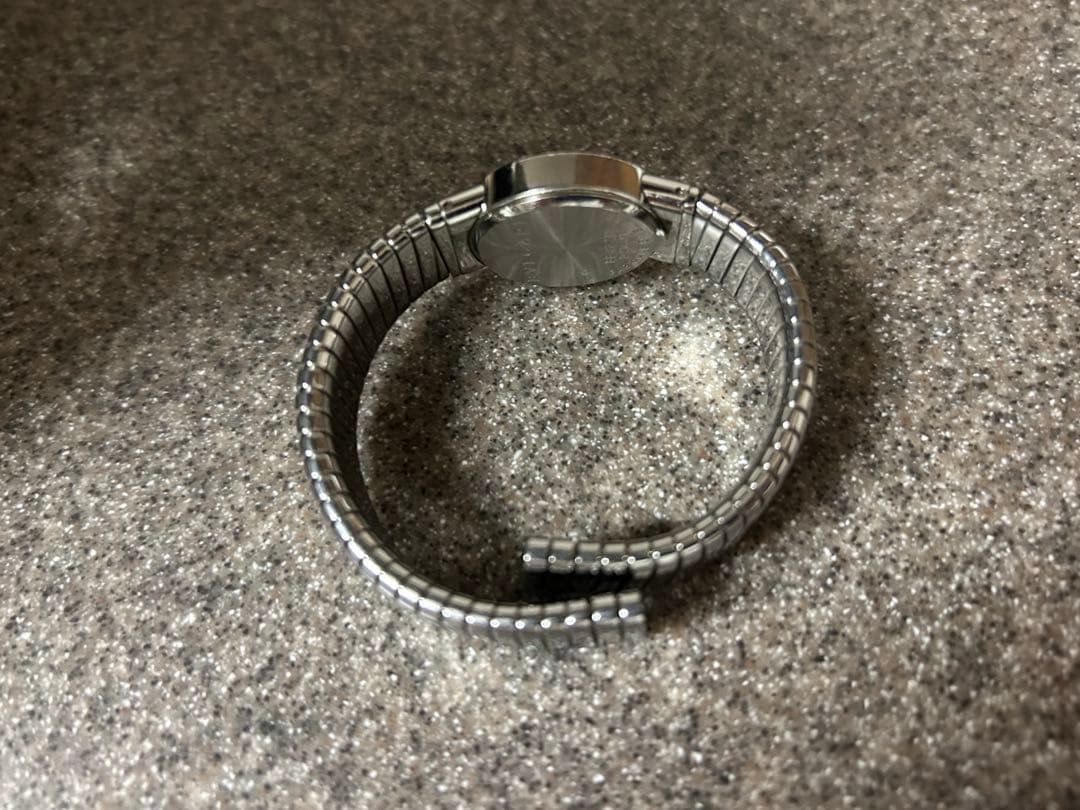 BVLGARI ブルガリ　トゥボガス　バングルウォッチブルガリブルガリ　クォーツ