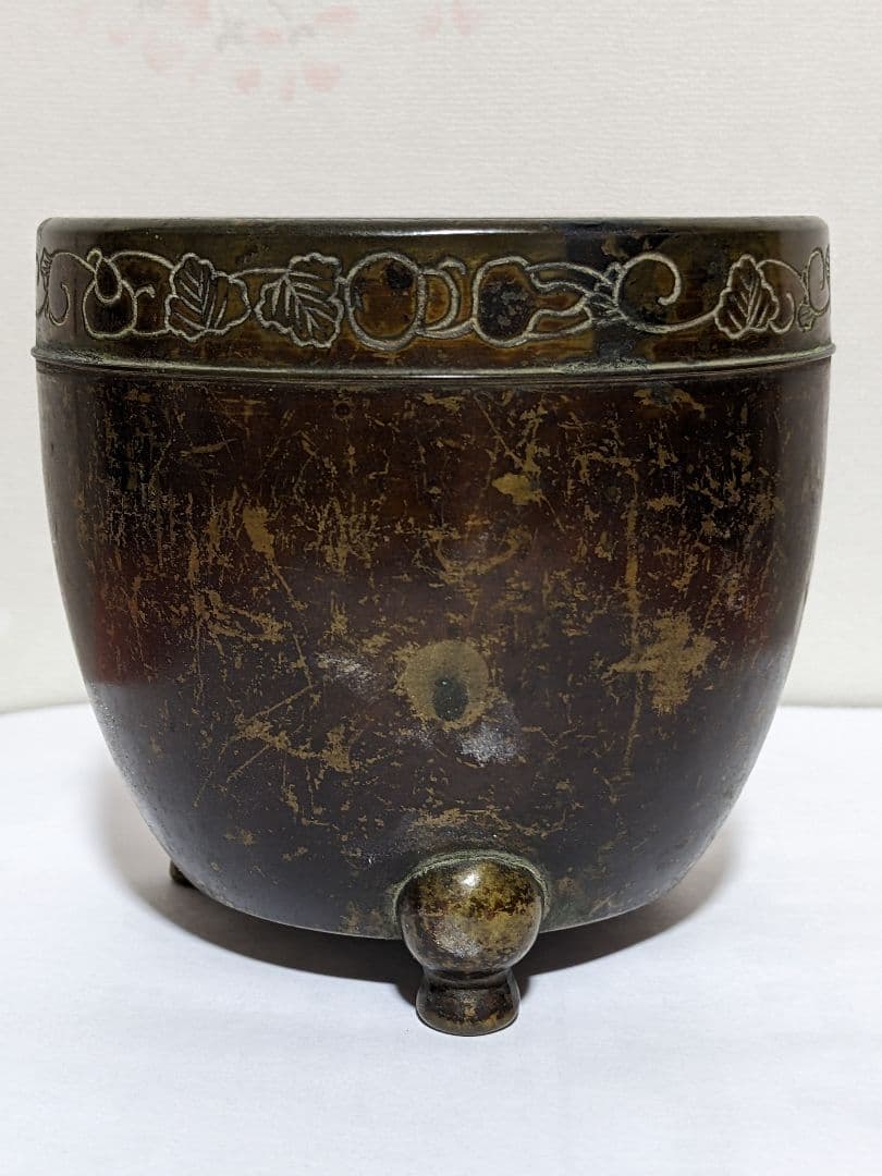 ♦中国 宣徳銅 唐金古玩 瓢箪に蔓紋様 三足火入 三足香炉 金属工芸 美術骨董品