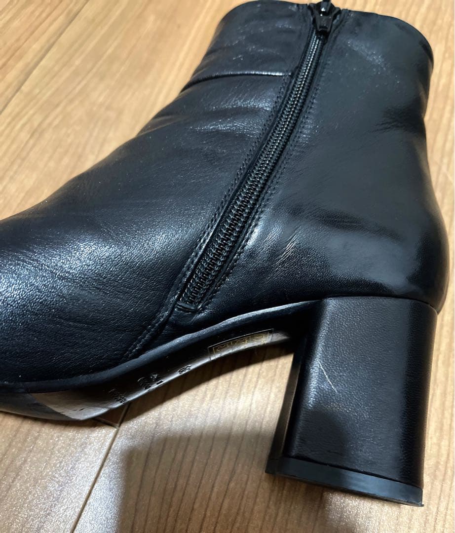 ファビオルスコーニ ショートブーツ サイドジップ　スクエア