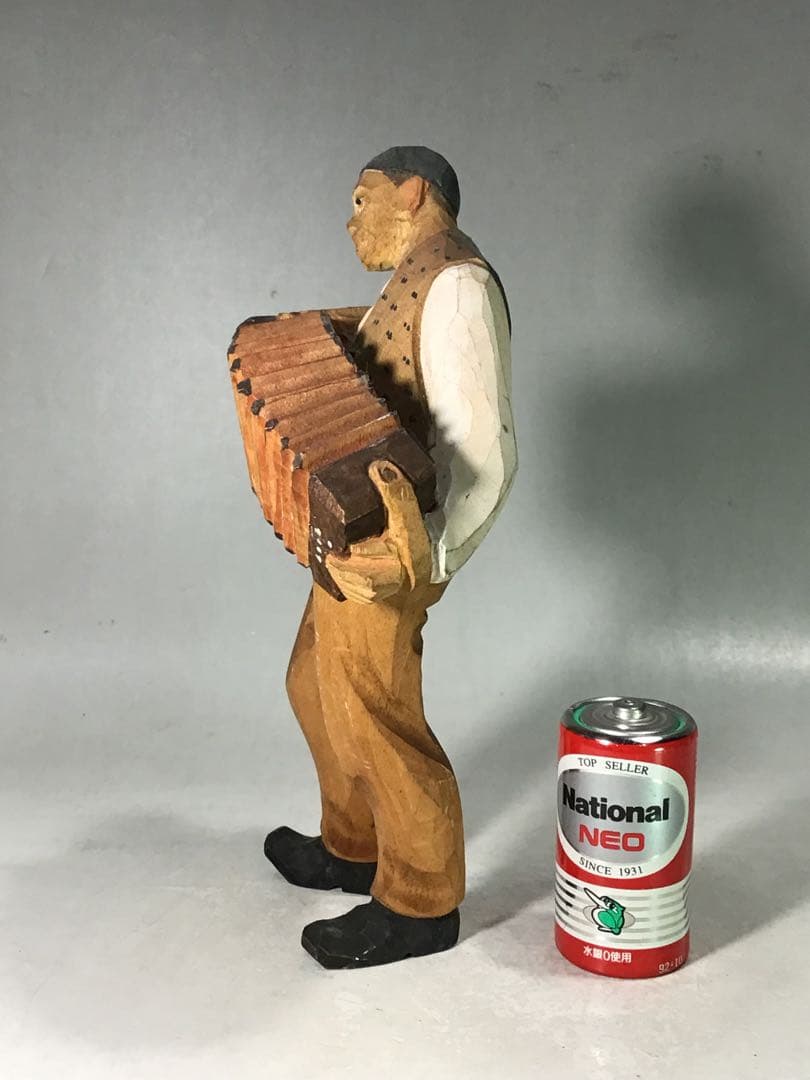 ビンテージ ハンスハグラー アコーディオン奏者 木彫り 人形 スイス 農民美術