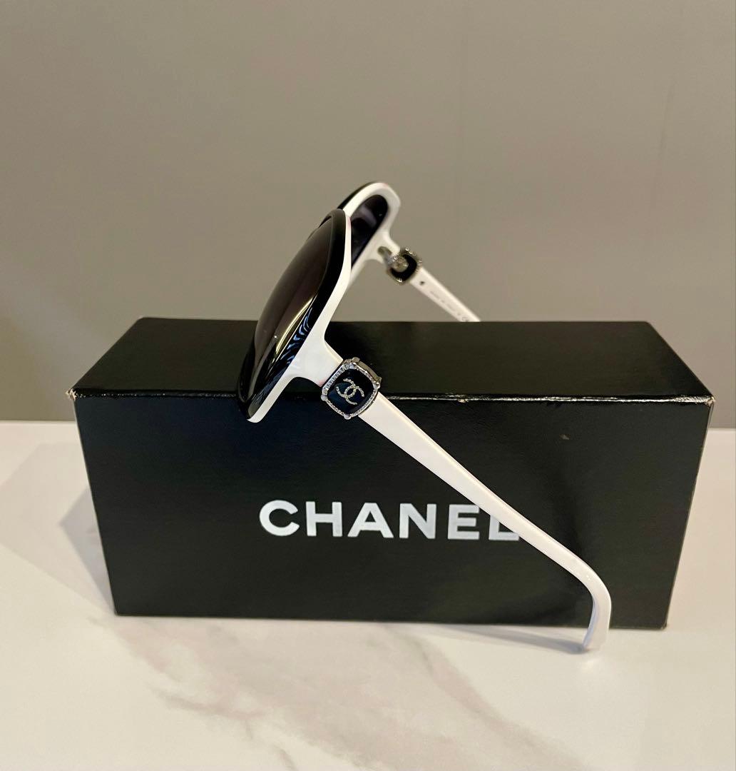 正規店購入▪️CHANELサングラス▪️一式揃い▪️モノトーン▪️ブラック ホワイト