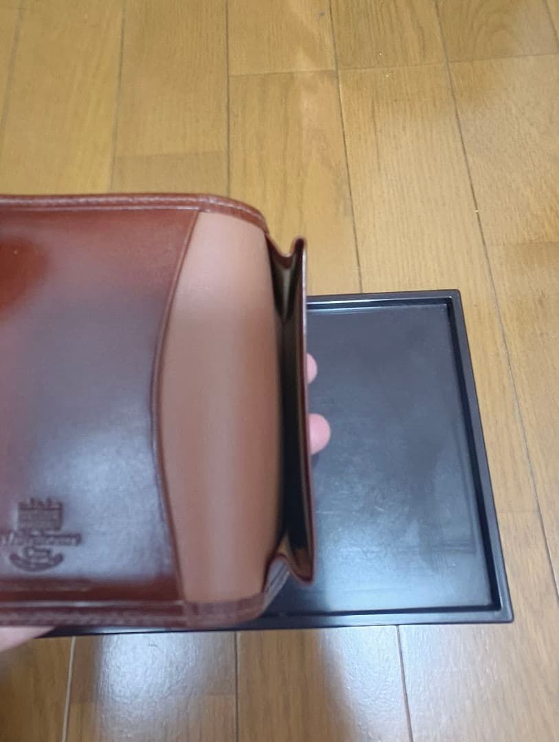 ホワイトハウスコックス ブラウンレザー名刺入れ エンブレム付き※値下げ交渉不可