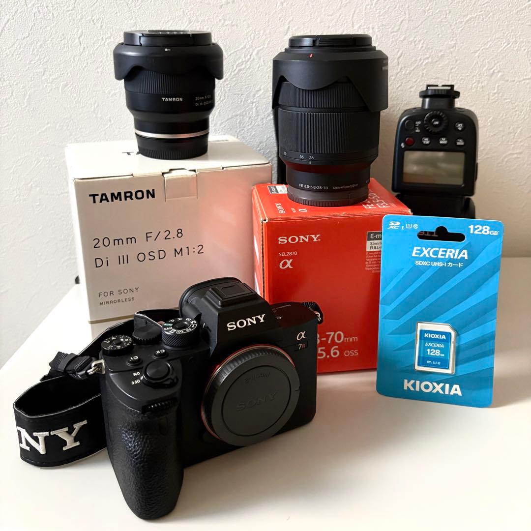 【年末年始限定特別セット価格！】 超美品SONY α7RⅣ ボディ　合計5点