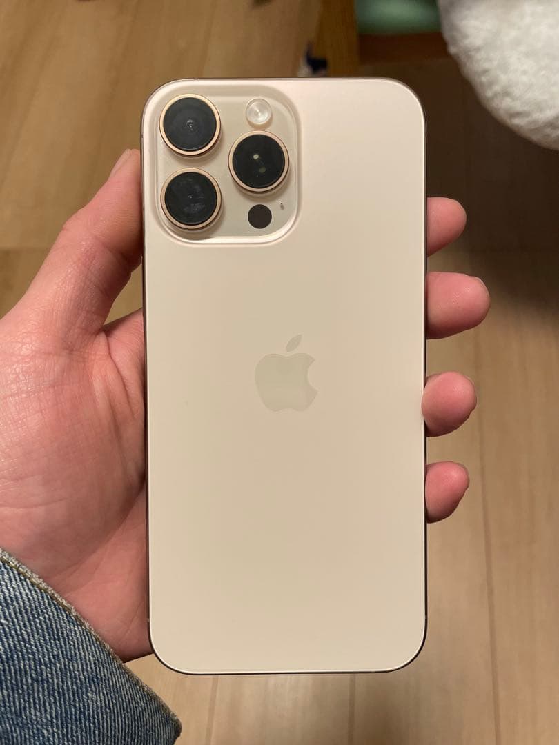 iPhone16Pro Max デザートチタニウム256GB SIMフリー