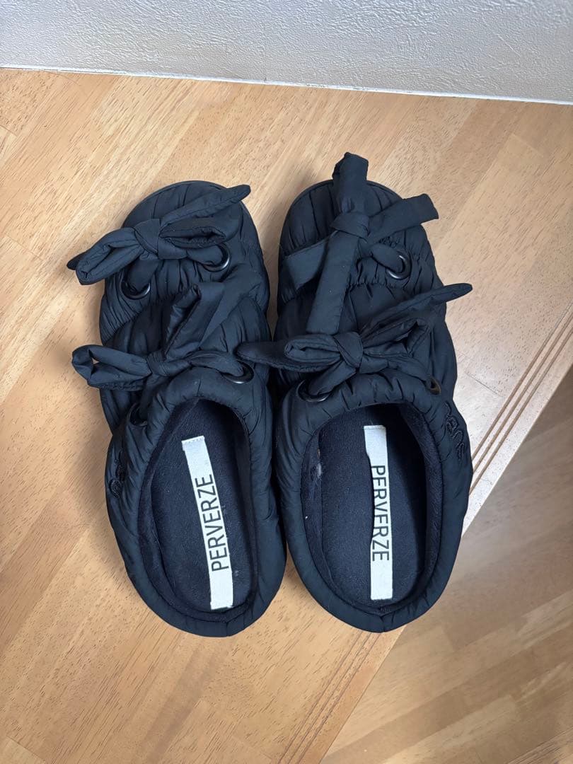 PERVERZE SUBU スリッポンサンダル 2024