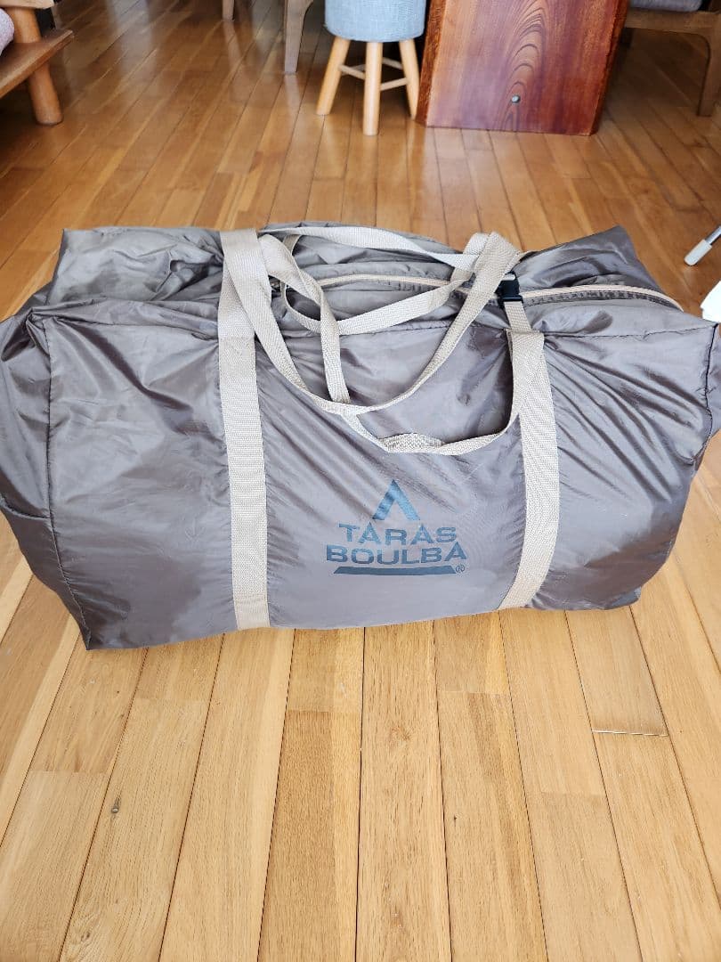 定価15万 タラスブルバ グラム キャタピラー 2ルーム シェルター